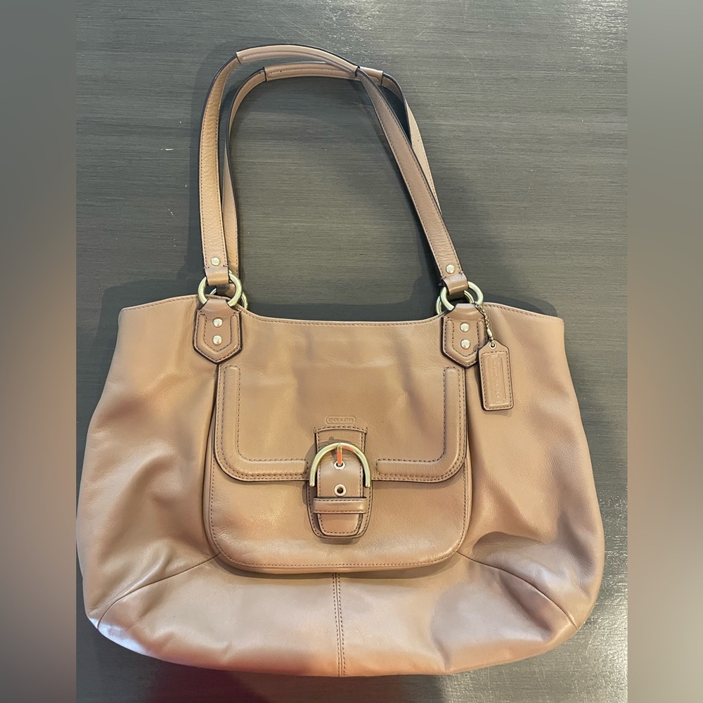 Coach leather shoulder bag tan / beige